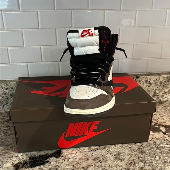 Jordan 1 Travis Scott high mocha. - Picture 4 of 6